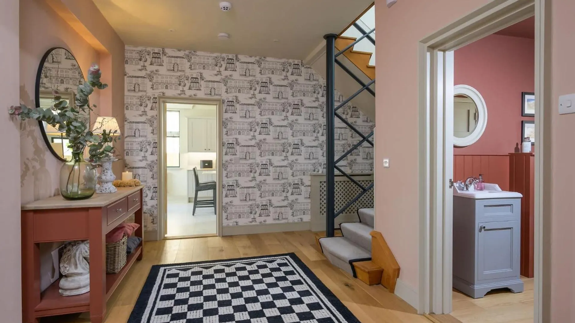 Holiday home Luxurious Home In Cheltenham Private Parking GLOUCESTERSHIRE